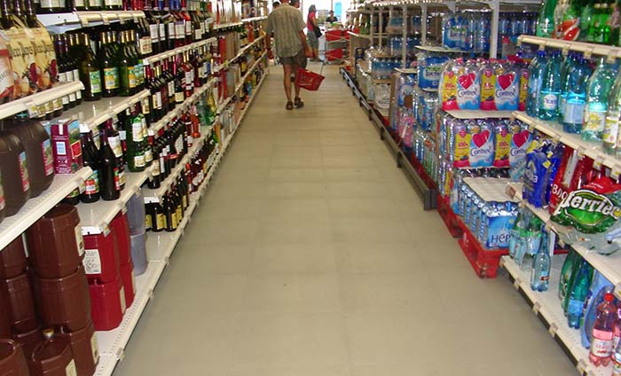 suelo supermercados – losetas PVC – Traficline