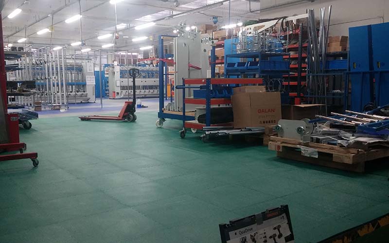Suelos industriales – suelo PVC – Traficline