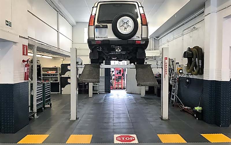 Suelo para taller mecanico – suelo en losetas – Traficline Suelo para taller mecánico - suelo en losetas - Traficline